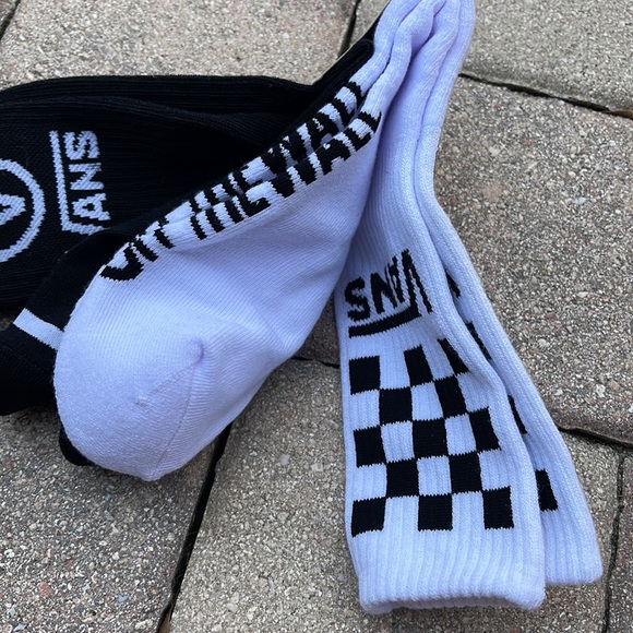 VANS “Off The Wall” Men’s 2 socks set 
NWT - Picture 16 of 16